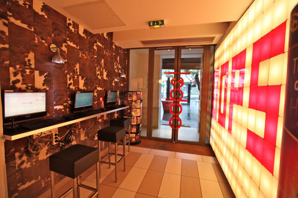 Oops Paris Design Hostel