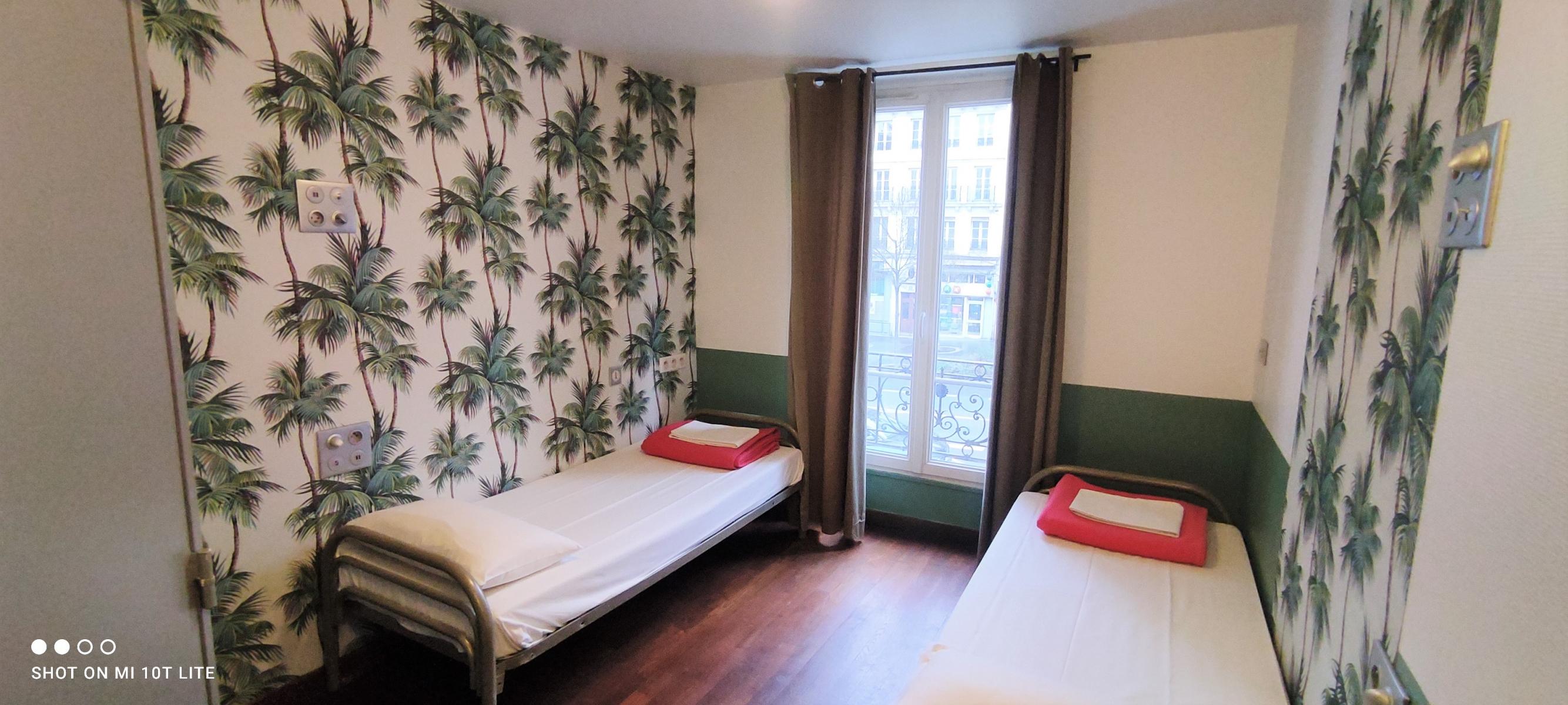 Two-bed dormitory | Oops Paris Design Hostel | 2 people